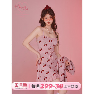 girlyfancyclub樱桃派*甜欲少女，粉色吊带裙开衫，两件套针织连衣裙