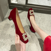 红色婚鞋女2023高跟不累脚新娘鞋中式两穿婚纱鞋粗跟秀禾单鞋