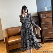 韩国秋季黑色中长版轻奢气质长袖女小众设计感显瘦碎花洋装