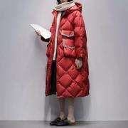 红色过膝羽绒服女中长款2023冬季韩版连帽，休闲显瘦加厚外套潮