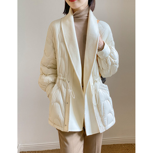 羽绒服女冬中长款2023年白色，轻薄韩版潮时尚，宽松羊绒棉衣外套