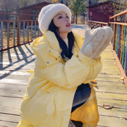2022奶黄色羽绒服女冬季韩系减龄中长款面包，服白鸭绒外套潮流