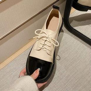 香港撞色拼接小皮鞋女2023英伦风复古圆头系带中粗跟单鞋真皮
