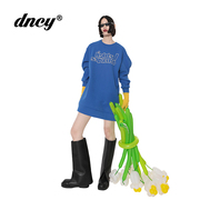 DNCY商场同款冬装长袖卫衣裙宽松休闲设计感造型袖绣花连衣裙