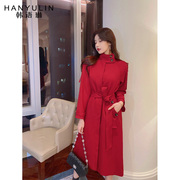 韩语琳风衣女套装，秋季2021年韩版红色风衣，黑色连衣裙子两件套
