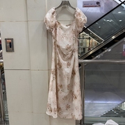 T025 欧货高端洋气优雅气质网纱泡泡袖一字领褶皱碎花连衣裙夏新