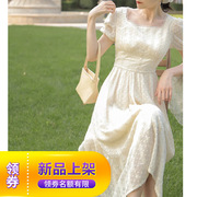 东纯色甜美女装2022法式白色连衣裙夏季小众设计感气质裙子