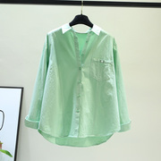 浅绿色拼接不对称长袖棉布女衬衫2023春季韩范设计感休闲打底上衣