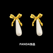 PANDA饰品 蝴蝶结长条珍珠耳钉 复古欧美黄铜气质925银针耳环女
