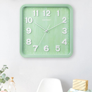 正方形静音绿色挂钟简约时尚客厅家用现代石英钟挂表卧室创意时钟