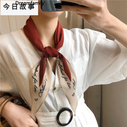 韩国chic菱形装饰小丝巾欧美气质字母黑色发带尖角小领巾头巾围巾