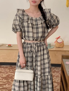 韩国chic复古格纹两穿一字肩泡泡袖短款衬衫+高腰系带半身裙套装