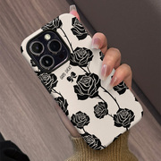 满屏黑色玫瑰 适用于苹果15Pro手机壳菲林防摔保护套iPhone14ProMax磨砂13塑料硬壳12Pro小众时尚11耐脏XSMAX