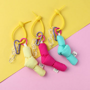 创意糖果色钥匙扣女可爱软体扭扭挂饰亚克力链条装饰包包挂件