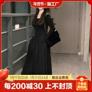 法式长袖连衣裙女2023秋季高级感气质收腰显瘦黑色长裙赫本风裙子