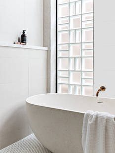 日式侘寂风素雅奶白色瓷砖，浴室卫生间仿古砖客厅地砖厨房哑光墙砖