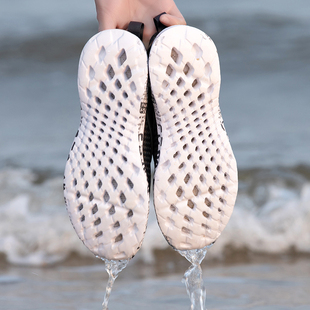 夏季大码网鞋男45速干涉水鞋防滑透气薄款镂空运动鞋网面溯溪鞋46