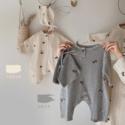 春季韩国婴儿衣服女宝宝套装新生三个月开裆儿春秋洋气套头连体衣