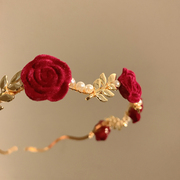 法式复古干枯玫瑰红色花朵，珍珠发箍女高级感小众，发卡头箍新娘头饰