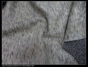 灰白色针织厚羊毛布料，时装面料秋冬大衣短大衣长袍