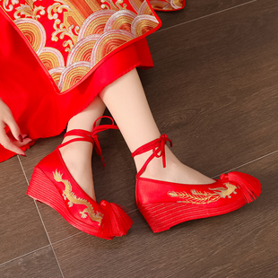 龙凤坡跟秀禾鞋红色高跟，婚鞋女绣花布鞋，秀禾服婚鞋中式内增高鞋子