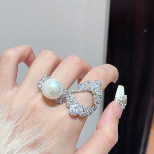 原创设计感一款两戴贝母，珍珠戒指女重工奢华夸张大气质镶钻食指戒