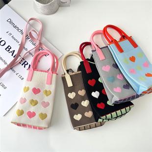 韩版百搭小众设计针织包包女彩色爱心迷你可爱手机包斜跨包手拎包