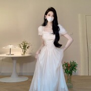 法式白色方领泡泡袖连衣裙女气质高级感仙女超仙森系收腰长裙夏季