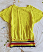 嫩黄色蝙蝠式短袖长款宽松纯真丝桑蚕丝拼彩虹条针织夏季高档上衣