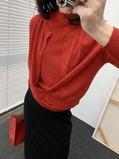 高品50羊毛 自留两件套显白红色针织衫通勤背心+圆领开衫薄款女