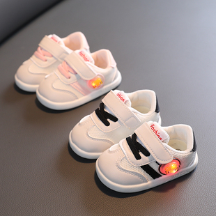 学步鞋女宝宝春秋款0一1-3岁婴儿鞋网面透气软底带灯鞋子6-12个月