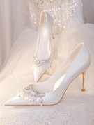 2022白色水晶婚鞋女年法式新娘鞋高级秀禾婚纱细跟不累高跟鞋
