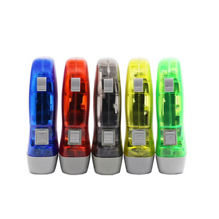 手电筒玩具节能手电灯自发电手捏应急纽扣电池led三灯手压电灯