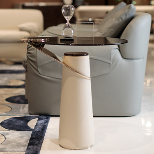 意式轻奢钢化玻璃创意小茶几咖啡边桌简约现代客厅设计师圆形边几