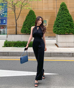 韩国东大门夏季气质黑色连体，裤女高级感露肩，挂脖洋气阔腿裤