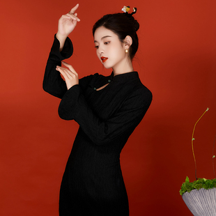 复古黑色旗袍2023年女秋季中国风长袖气质，长款日常改良连衣裙