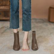 棕色马丁靴法式小短靴2023秋冬英伦瘦瘦靴粗跟方头法式高跟鞋