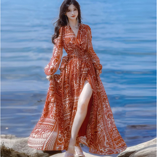 度假风v领沙滩长裙子，2024夏法式(夏法式)碎花，波西米亚收腰显瘦连衣裙