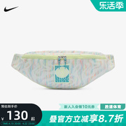 Nike耐克男女包户外运动便携收纳单肩包印花斜挎包腰包FN4248-100