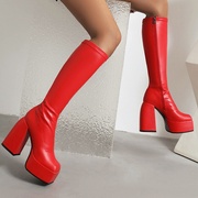 白色红色靴子欧美性感粗跟高跟高筒靴女走秀