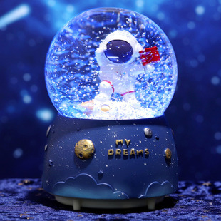 宇航员系列航天太空人，水晶球摆件发光音乐盒男孩女孩儿童生日礼物