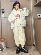 女童秋冬套装2023韩版洋气卡通加厚马甲加绒卫衣卫裤三件套潮