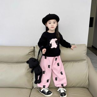 韩国童装2024春秋可爱兔子黑色圆领套头卫衣上衣女宝粉色长裤