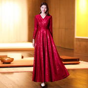 大红秋季连衣裙2023女长袖，高端精致显瘦超长裙到脚踝奢华大牌
