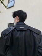 高级感短款机车皮衣男女小众金属，设计感黑色，休闲翻领垫肩夹克外套