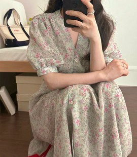 韩国chic复古夏季v领泡泡袖衬衫，式雪纺连衣裙中长款碎花连衣裙