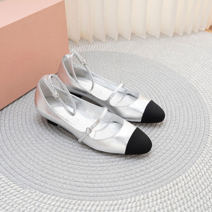 阿缪miu 家2024年仙女风高级感银色猫跟单鞋一字扣带玛丽珍鞋
