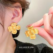 银针褶皱金色大花朵耳环欧美个性设计夸张耳钉，时尚通勤耳饰女