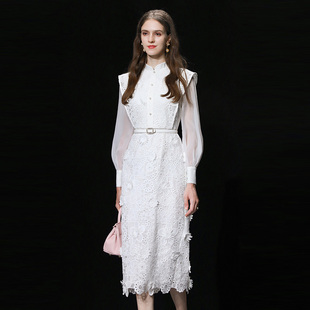 2024春季时尚气质，精致立体绣花拼接优雅名媛，白色蕾丝连衣裙