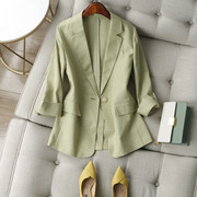 率性时髦精显白秋香，绿一粒扣七分袖，修身显瘦亚麻西装外套薄女夏